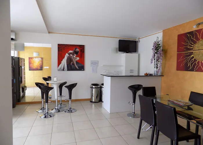 Szálloda Sole Fontanafredda