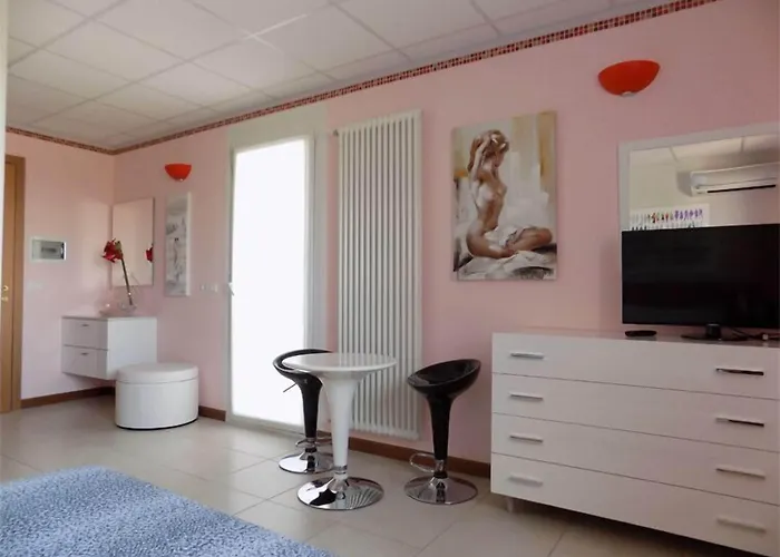 Szálloda Sole Fontanafredda